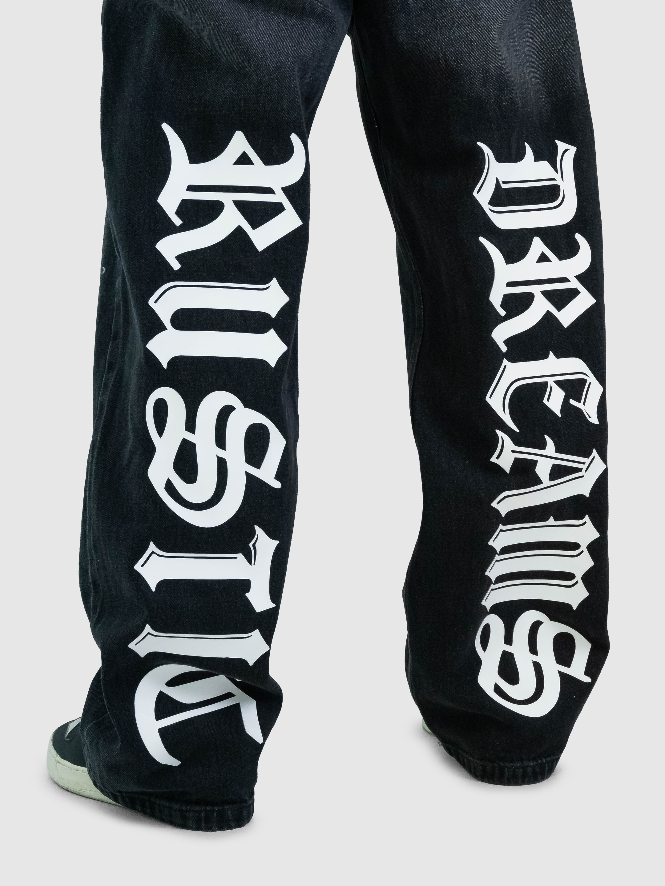 Jean Rustic Lettering Negro