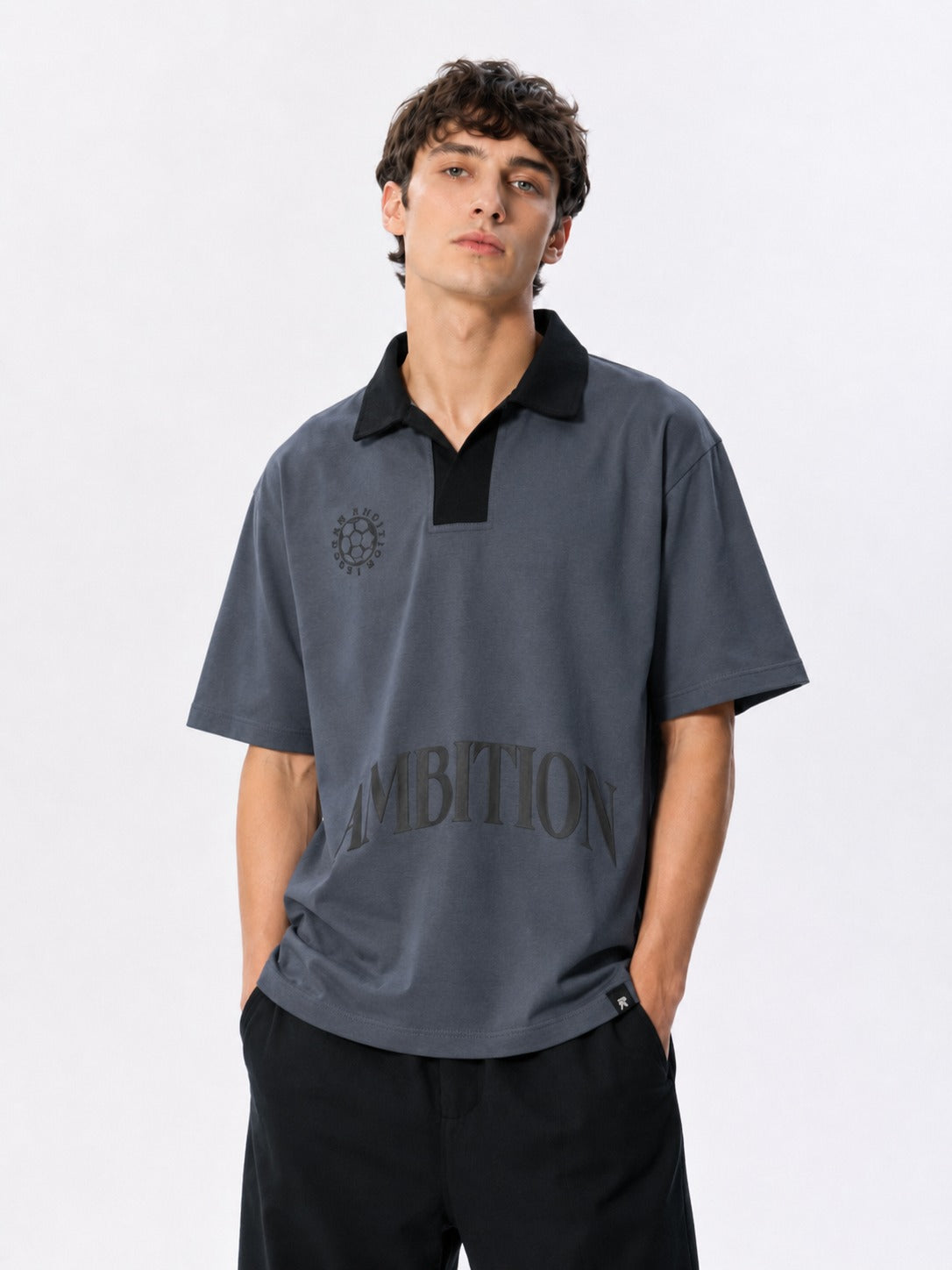 Camiseta con cuello regular Fit Ambition Soccer