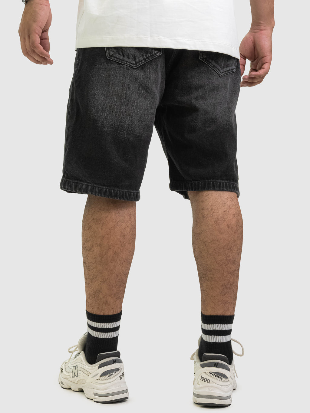 Bermuda de Jean Hombre – Negra con Aplique Óseo